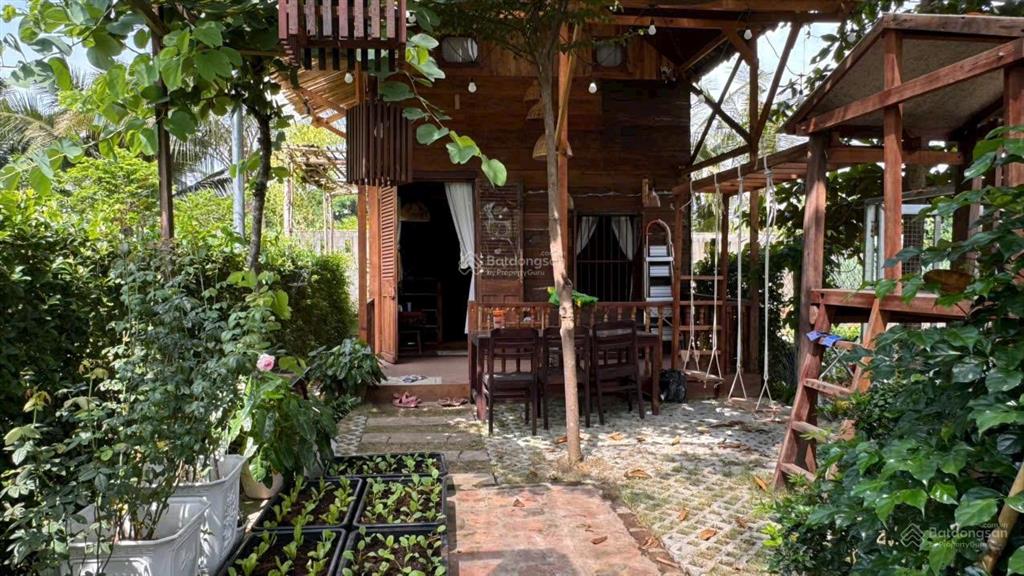 Bán đất, tặng nhà gỗ. dt 133,5m2, chỉ 6.1 tỷ.  0902,746.319