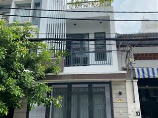 Vị trí đắc địa!! nhà cực đẹp (5x13) đúc 4 tấm đường 10m bà hom