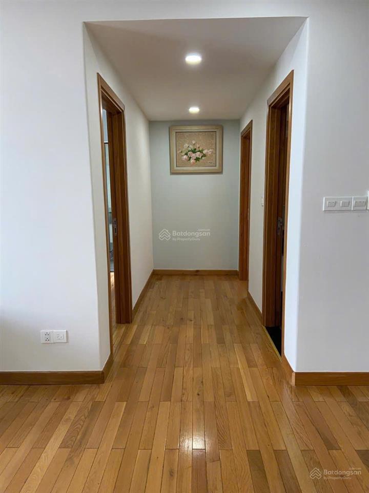 Bán căn hộ riverpark premier  2pn thiết kế rộng rãi, full nội thất có ô xe hầm