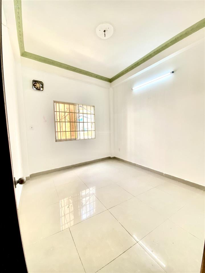 Phòng mini giá rẻ, mới, thoáng mát. hẻm 120 thích quảng đức