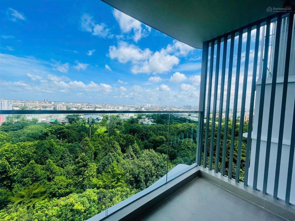 Bán căn 3pn 120m2 giá 8,4tỷ (102%) diamond centery, view rừng nguyên sinh. nhà mới 100%. giá thật
