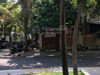 Bán căn nhà sân vườn 170m2 đường lam sơn, p2, tân bình, giá chỉ 17,3 tỷ