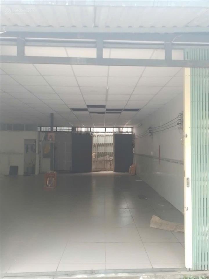 Cần bán gấp căn nhà cấp 4 số nhà quận đường lê văn quới