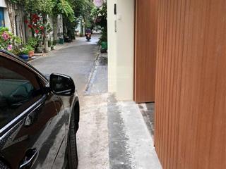 Nhà khu báo chí phường thảo điền gần đường nguyễn văn hưởng. bán 30 tỷ và 36 tỷ