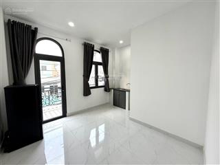 Bán nhà mặt tiền đường nhiêu tứ phường 7 quận phú nhuận