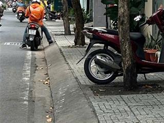 Nhà ngang 10m x 4.3m  góc 2 mặt tiền đường ngô tất tố  p22  bình thạnh  bán 11.5 tỷ