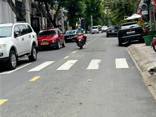 Nhà cấp 4  đường nội bộ lê văn miến  p. thảo điền  dt 5.4 x 24m, bán 26 tỷ