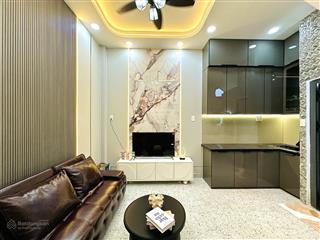 Nhà xây 3 tầng  dt 5 x4m  đường nguyễn thiện thuật  bán 4 tỷ