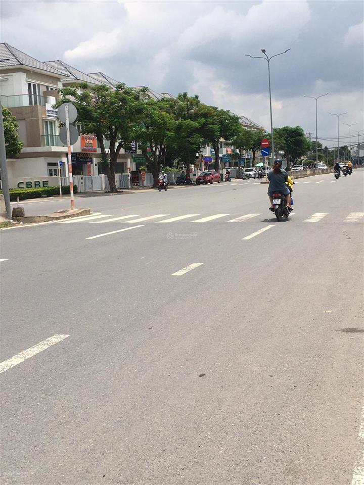 Đất mặt tiền đường bưng ông thoàn dt 1000m bán 68 tỷ