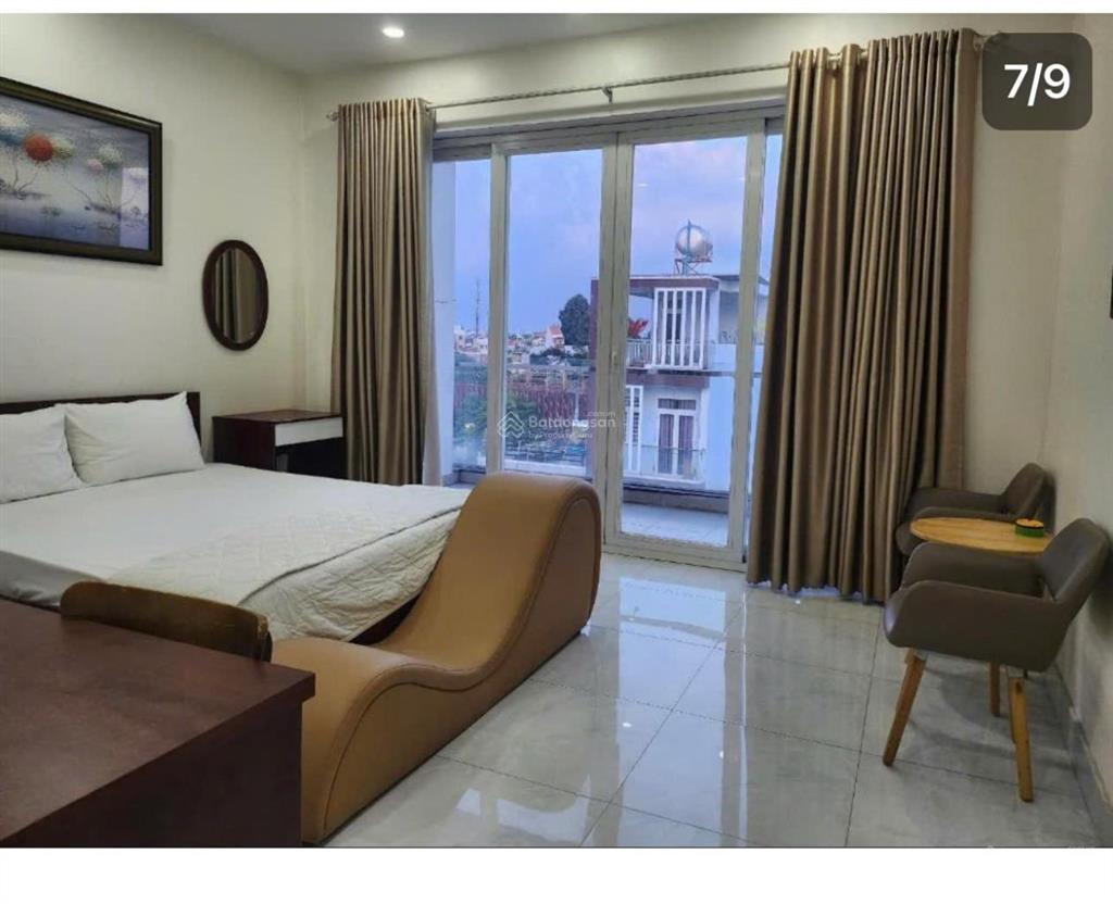 Bán khách sạn giá 17.7 tỷ  doanh thu 100tr/tháng  khu đường nguyễn duy trinh.