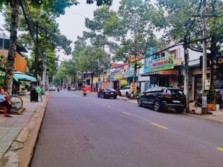 Bán rẻ nhà mặt tiền p. trung dũng bh, dt 3.9x14.6, hướng đông nam, giá chỉ 5.6 tỷ.