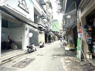 Quận 3  6 x 16m = 96m2  đường 7 mét  1 trục ra lê văn sỹ  khu vip