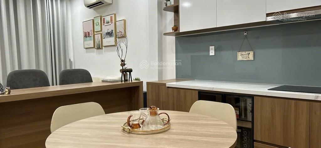 Căn hộ mặt tiền quận 3  74m2  chỉ 5,5 tỷ sổ sẵn công chứng