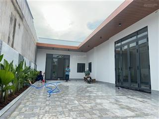 Cần bán căn biệt thự vườn gần chợ trảng dài, sổ riêng thổ cư .mới hoàn thiện giá tốt