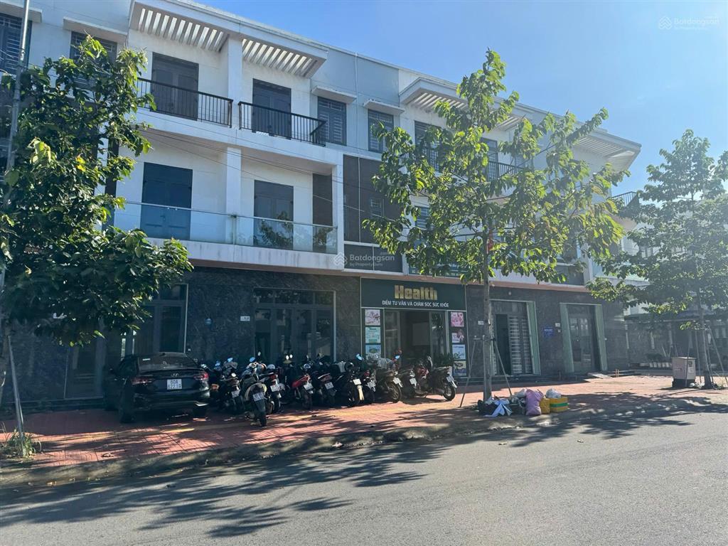 Shophouse tại quốc lộ 1a và kcn bàu xéo (rộng 500ha) kinh doanh khai thác dòng tiền được ngay