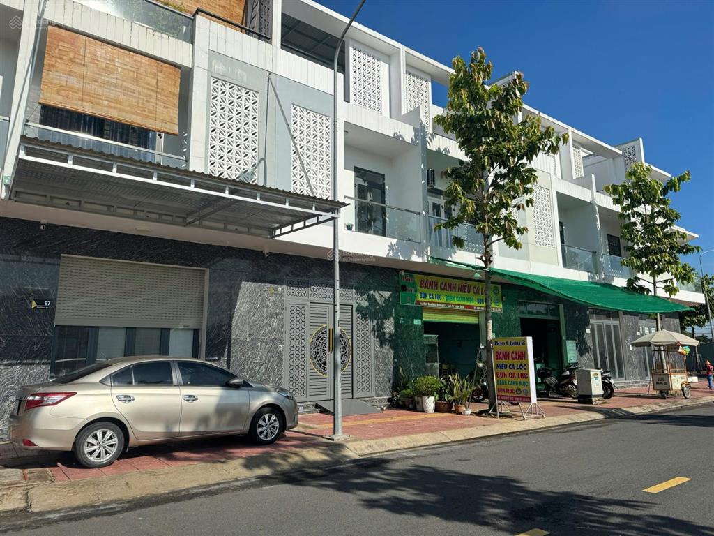Shophouse tại quốc lộ 1a và kcn bàu xéo (rộng 500ha) kinh doanh khai thác dòng tiền được ngay