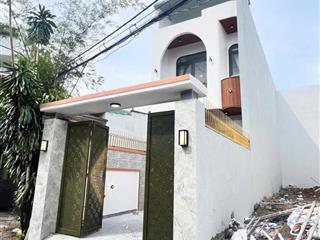 Bán nhà lầu mới tinh, siêu sang, gần chợ Tân Hiệp, sân oto, chỉ 4 tỷ 390