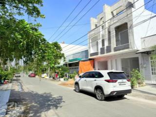 Bán nhà phố 1t1l kdc bửu long, đường nhựa 12m thông chỉ 4 tỷ 950