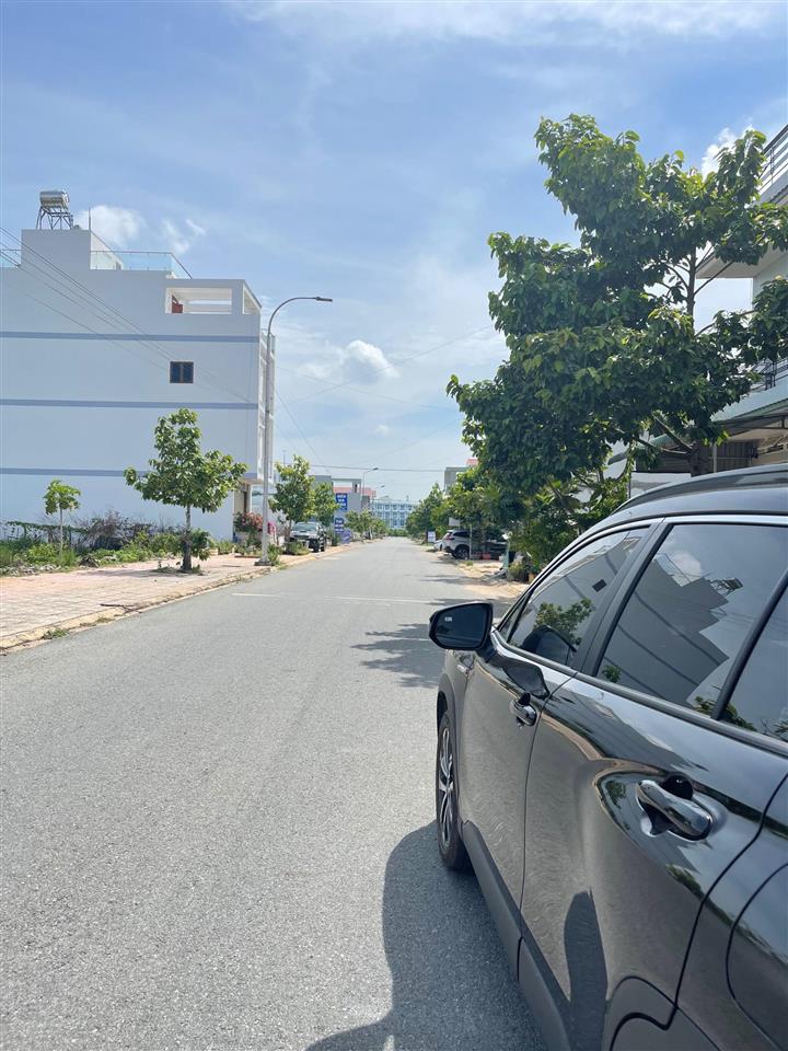 Bán 1 lô đất cổng chính sân bay quốc tế long thành kdc an thuận giá tốt hơn thị trường  0937 012 ***