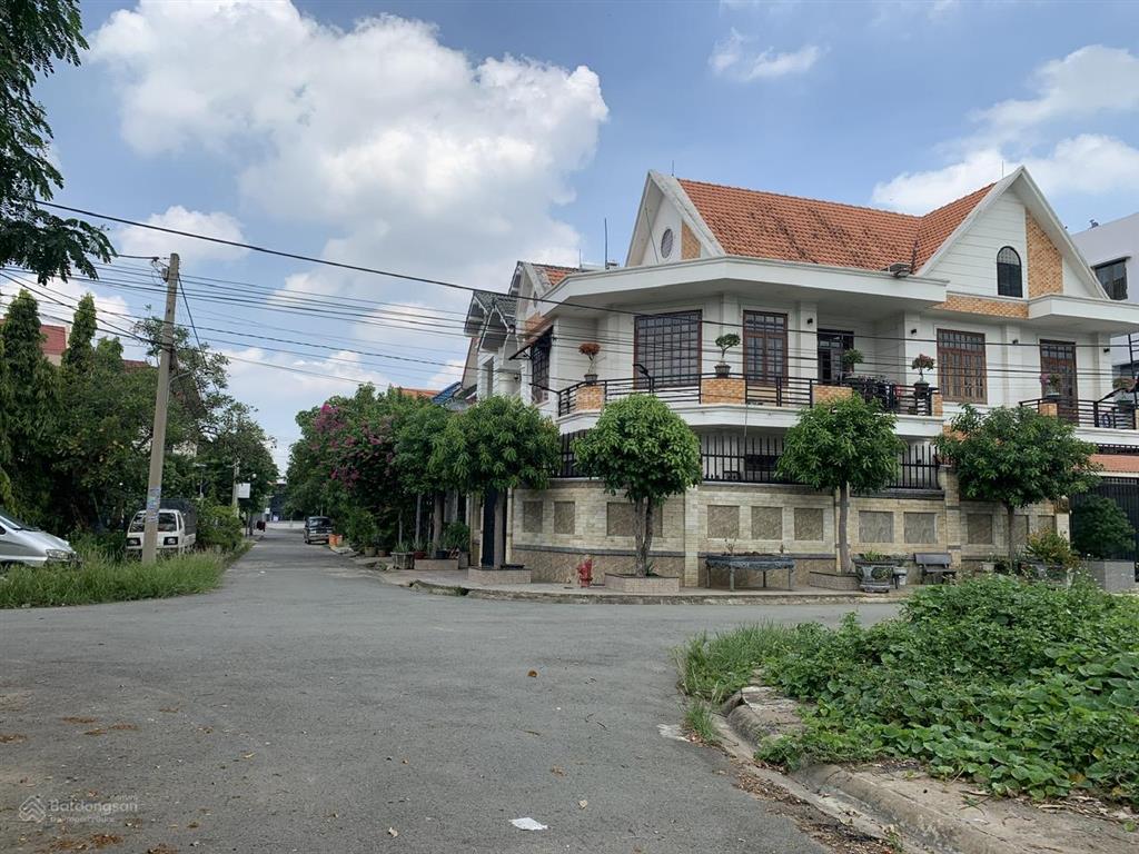 Bán gấp đất tại cs5 đh lạc hồng, p. bửu long. 4,8*20,5m (98m2), thổ cư 100%, shr, giá bán 3,2 tỷ