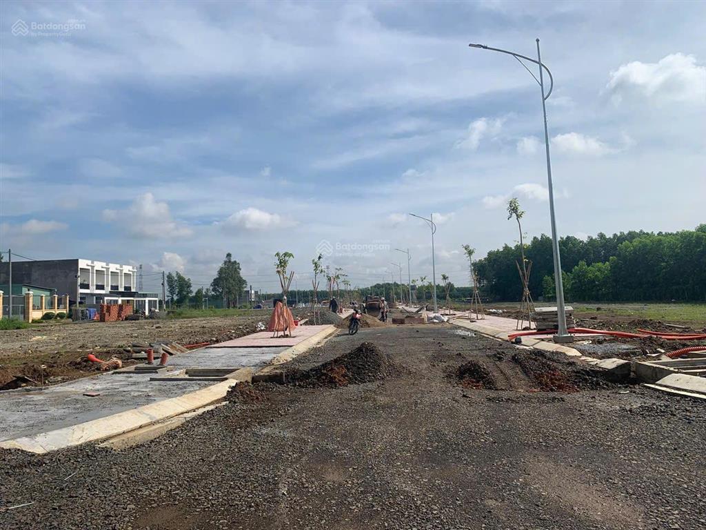 Chính chủ gửi bán đất mt đường giáo tùng, p. tân triều. diện tích 942m2, đất nn, shr, giá 2,35 tỷ