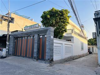 Bán căn nhà 3 mặt tiền, kinh doanh buôn bán đừng nguyễn thiện thuật  an hoà  biên hoà