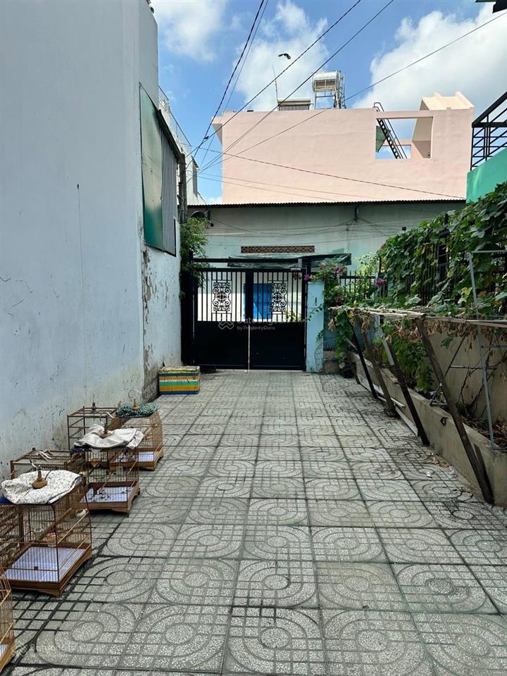 Chính chủ cần bán nhà cấp 4 tiện xây mới 100m2 full thổ cư giá 6,5 tỷ.  0917 343 ***