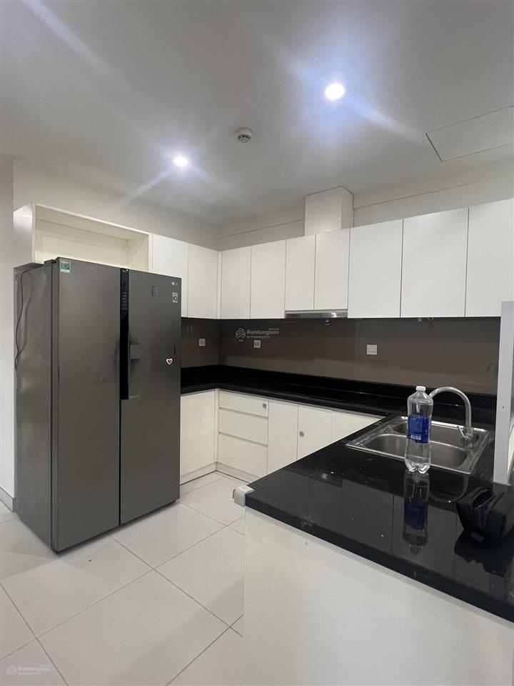 Bán nhanh căn hộ 2pn 2wc diamond lotus rivrside q8 đã có sổ giá chỉ 6,350 tỷ.  0917 343 ***