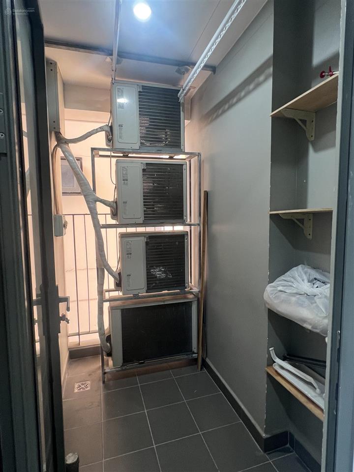 Bán nhanh căn hộ 2pn 2wc diamond lotus rivrside q8 đã có sổ giá chỉ 6,350 tỷ.  0917 343 ***