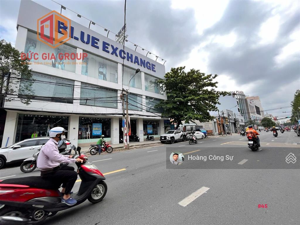 Cho thuê nhà ngang 20m mặt tiền đường phạm văn thuận ngay ngã tư vincom 1500m2 sàn giá 250 triệu