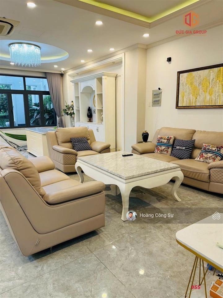 Bán cặp nhà hoàn thiện đẹp nhất mặt tiền đường n1 sổ hồng hoàn công 500m2 sàn ngang 10m giá 28.5 tỷ