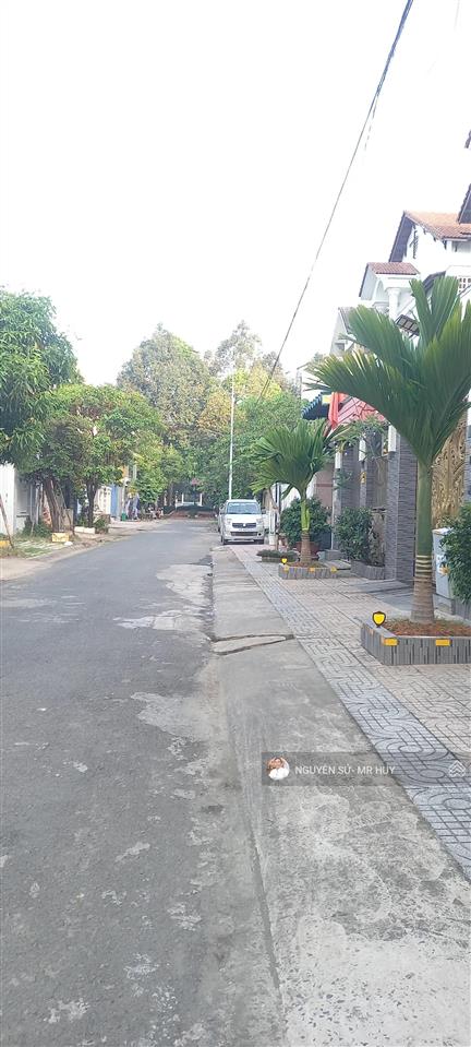 Bán lô đất biệt thự khu víp kdc bửu long, gần công viên, dt 10 x 20,5m = 205m giá 11 tỷ, biên hòa