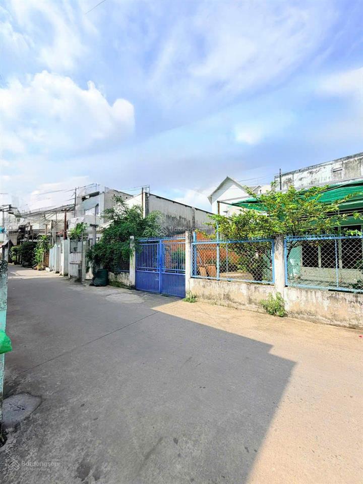 Bán 2 lô đất sổ hồng riêng thổ cư, 1 sẹc đường nguyễn ái quốc, sát chợ tân phong