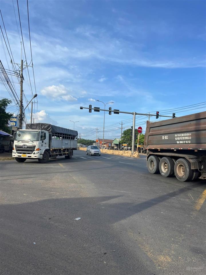 191.8m2 đất đường cao bá quát ql13 vào 1km, ngay kcn minh hưng chơn thành