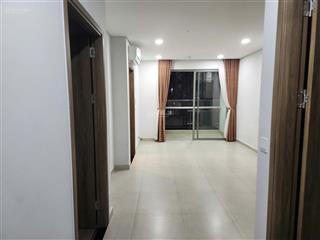 Cho thuê căn hộ 64 m2 2 phòng ngủ tại sky89, giá 12.6 triệu, nhà có máy lạnh, rèm , máy nước nóng.