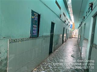 Bán nhà mt đường d6, 10x30 có 12 phòng trọ  giá 5,96 tỷ