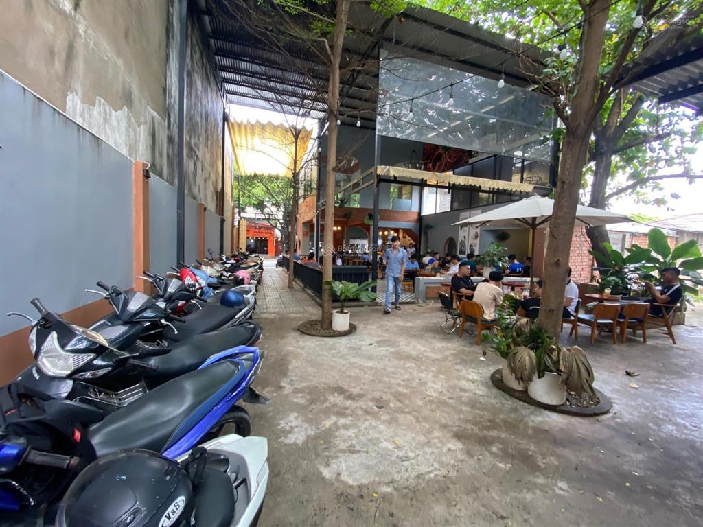 Bán nhà mặt tiền ngang 12m đường 5 phan trung, tp. biên hòa, 250m2, đang kinh doanh trà sữa