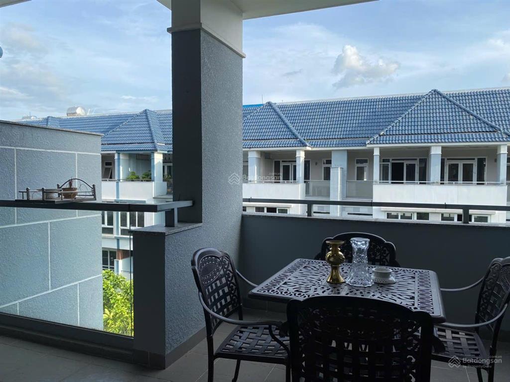 Bán nhà shophouse mới hoàn thiện đẹp cao cấp tặng nội thất khu văn hoa villas biên hòa
