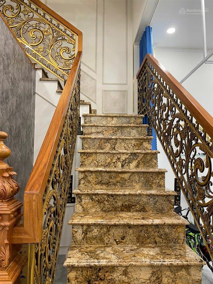 Bán nhà shophouse mới hoàn thiện đẹp cao cấp tặng nội thất khu văn hoa villas biên hòa