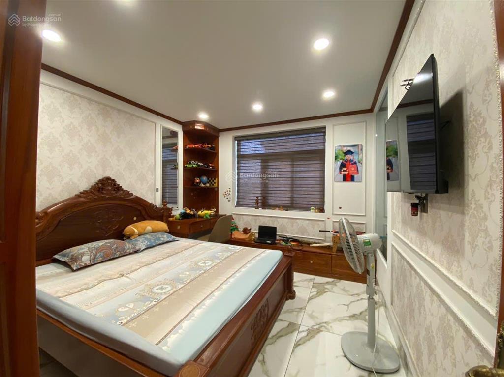 Bán nhà shophouse mới hoàn thiện đẹp cao cấp tặng nội thất khu văn hoa villas biên hòa