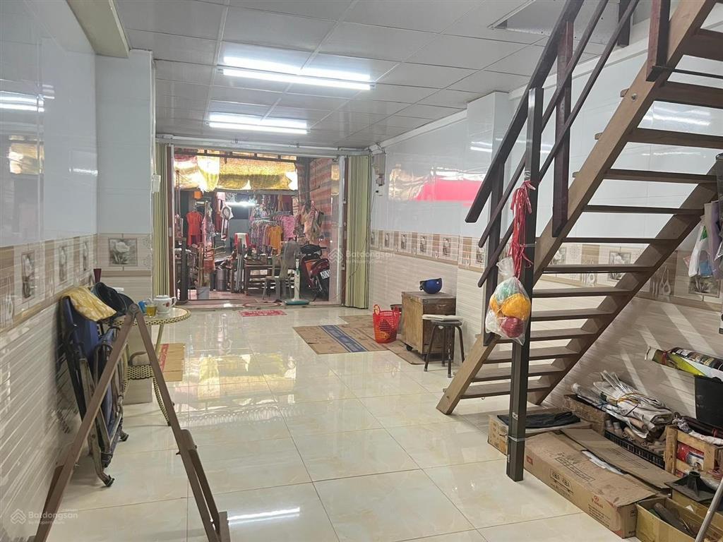 Bán gấp nhà ngay chợ nhu gia  xã nhu gia  thành phố cần thơ (sóc trăng cũ). sổ hồng riêng