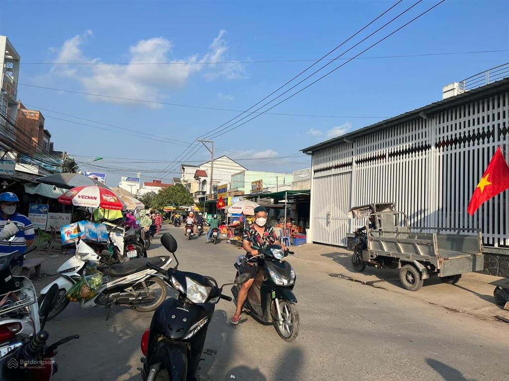 Bán gấp nhà ngay chợ nhu gia xã nhu gia thành phố cần thơ (sóc trăng cũ). sổ hồng riêng