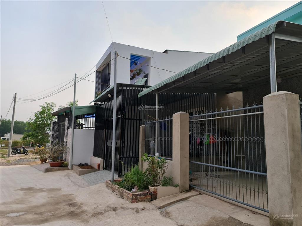 Đất cá nhân cần bán tại ấp bưng cơ lộc an, ngay nút giao cổng t2 vào sân bay (ko phải dự án)