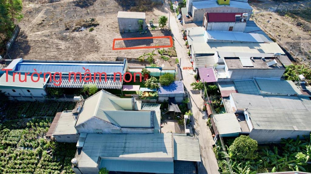 Bán đất gia đình đối diện cổng kcn tam phước, đất 2 mặt tiền thổ cư 100%, đối diện trường mầm non