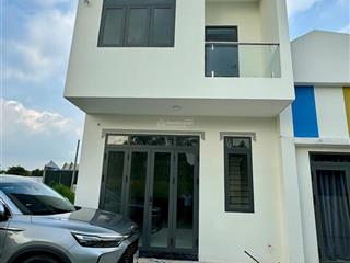 Anh chị đang tìm kiếm 2 căn nhà cùng lúc thì xem ngay căn nhà dtsd 212m2 này nhé