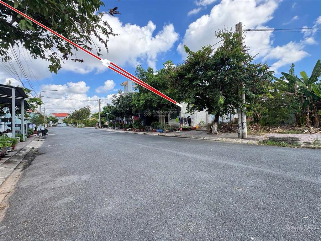 Lô đất tái định cư đại phước, 140m2 giá 2ty450 shr