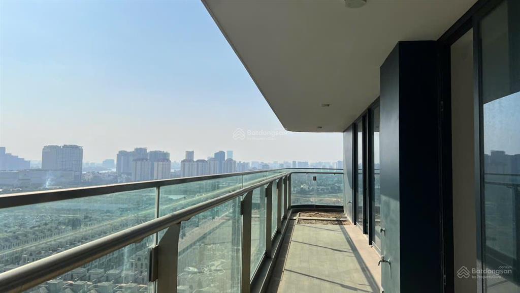 Cần bán căn hộ 08 view thành phố sunshine golden river giá 22 tỷ