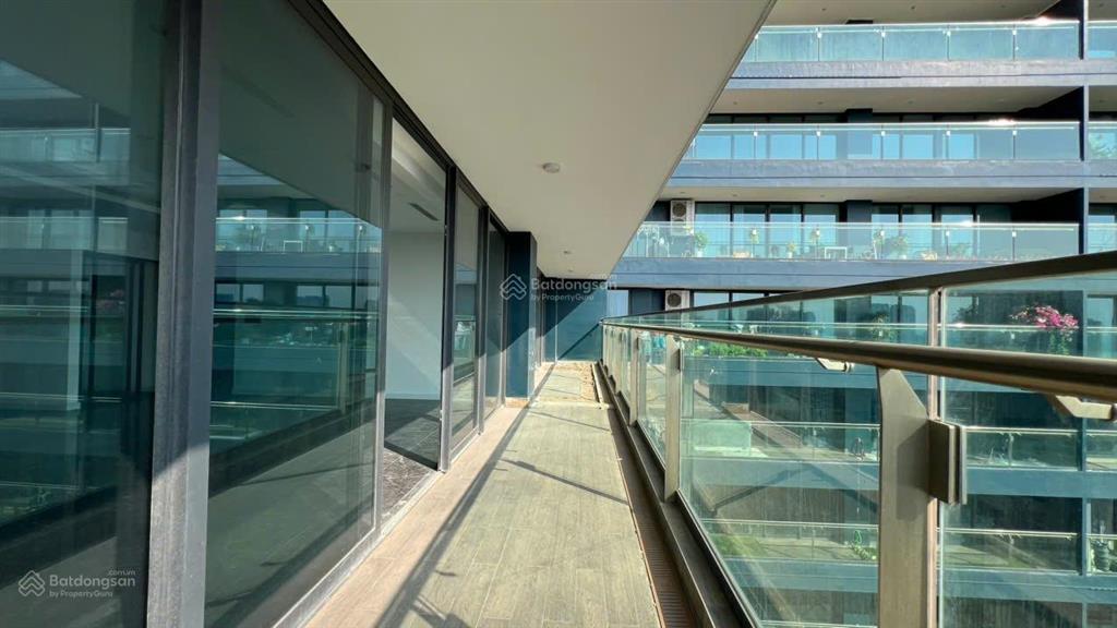 Cần bán căn hộ 08 view thành phố sunshine golden river giá 22 tỷ