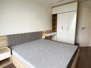Bán căn 2pn2wc căn 03 tòa r2 sunshine riverside tầng cao giá 6,x tỷ