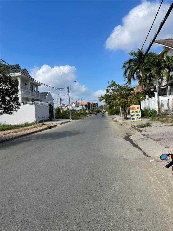 Nền bt cotec px, nền đơn lập 15x20m đường 12m, 300m2, sổ đỏ cty gần ubnd, giá 32tr/m2. 0933 490 ***